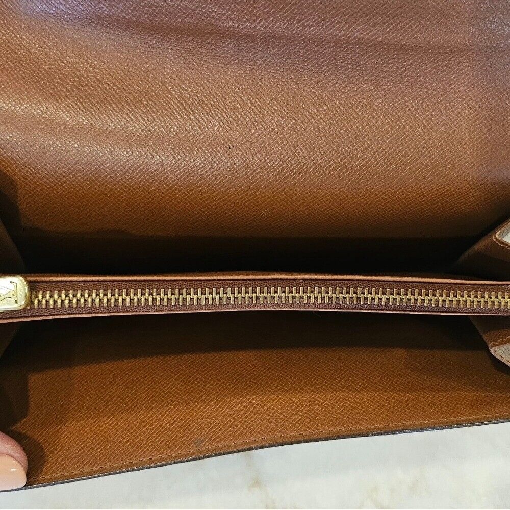 Louis Vuitton Monogram Sarah Wallet‎ - Brown w/COA! - Picture 6 of 15